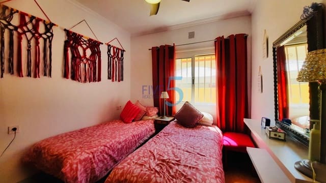 2 soverom Villa til salgs i Playa Flamenca, Orihuela med garasje - € 295 000 (Ref: 10073083)