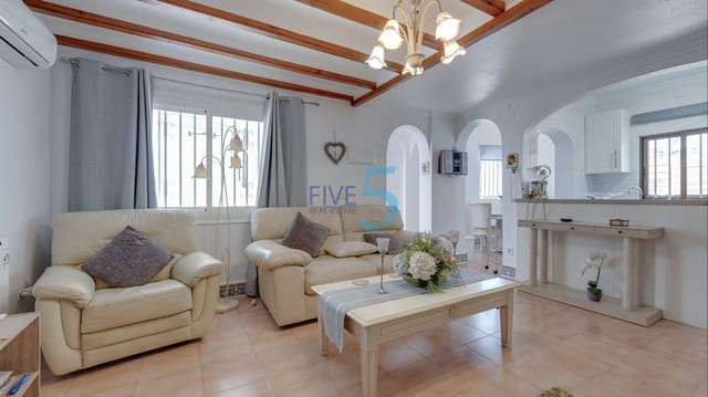 Chalet de 2 habitaciones en Playa Flamenca, Orihuela en venta con garaje - 295.000 € (Ref: 10073083)