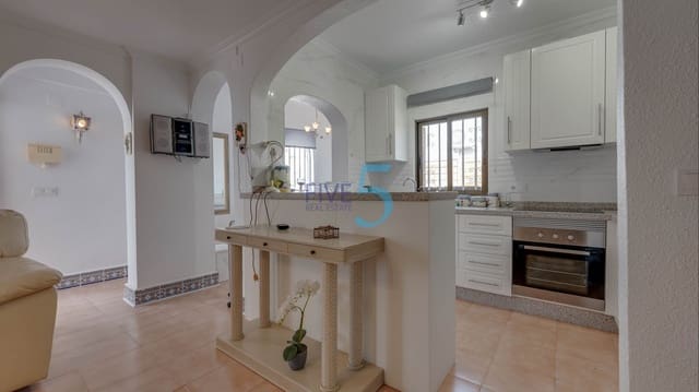 Chalet de 2 habitaciones en Playa Flamenca, Orihuela en venta con garaje - 295.000 € (Ref: 10073083)
