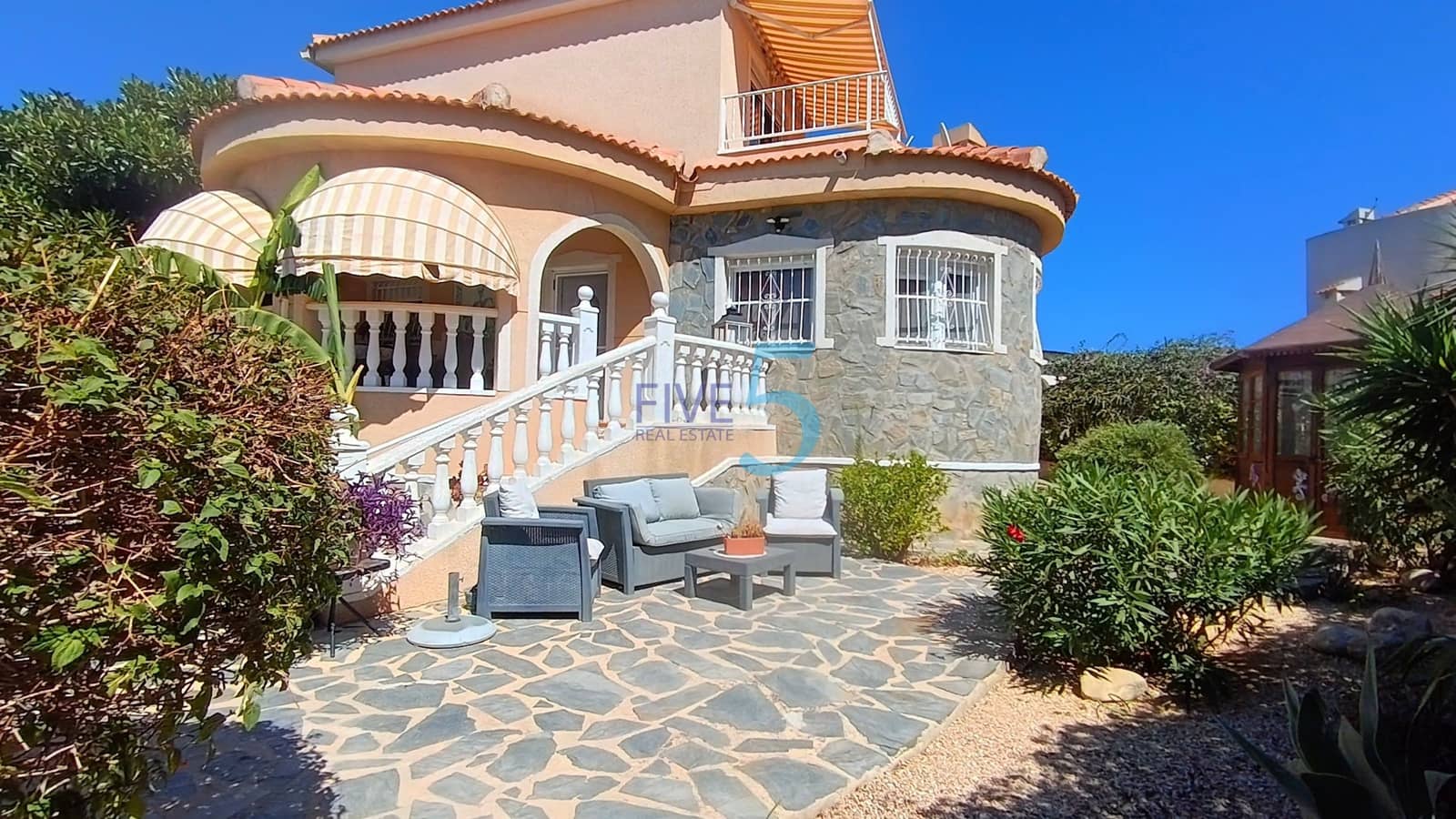 3 quarto Moradia para venda em Ciudad Quesada com piscina - 399 950 € (Ref: 10074756)