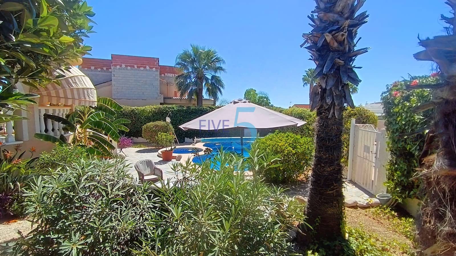 3 quarto Moradia para venda em Ciudad Quesada com piscina - 399 950 € (Ref: 10074756)