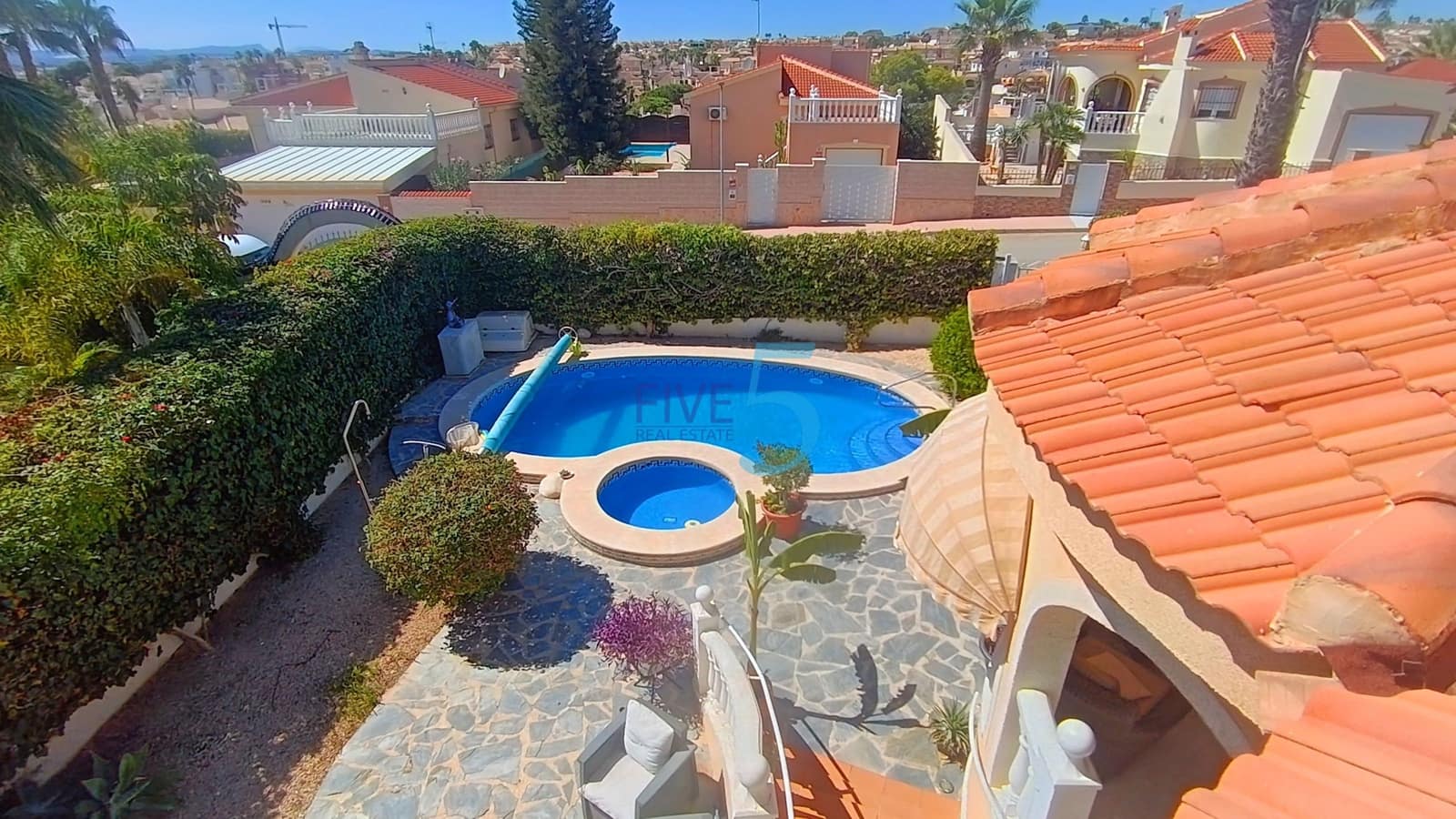 3 quarto Moradia para venda em Ciudad Quesada com piscina - 399 950 € (Ref: 10074756)