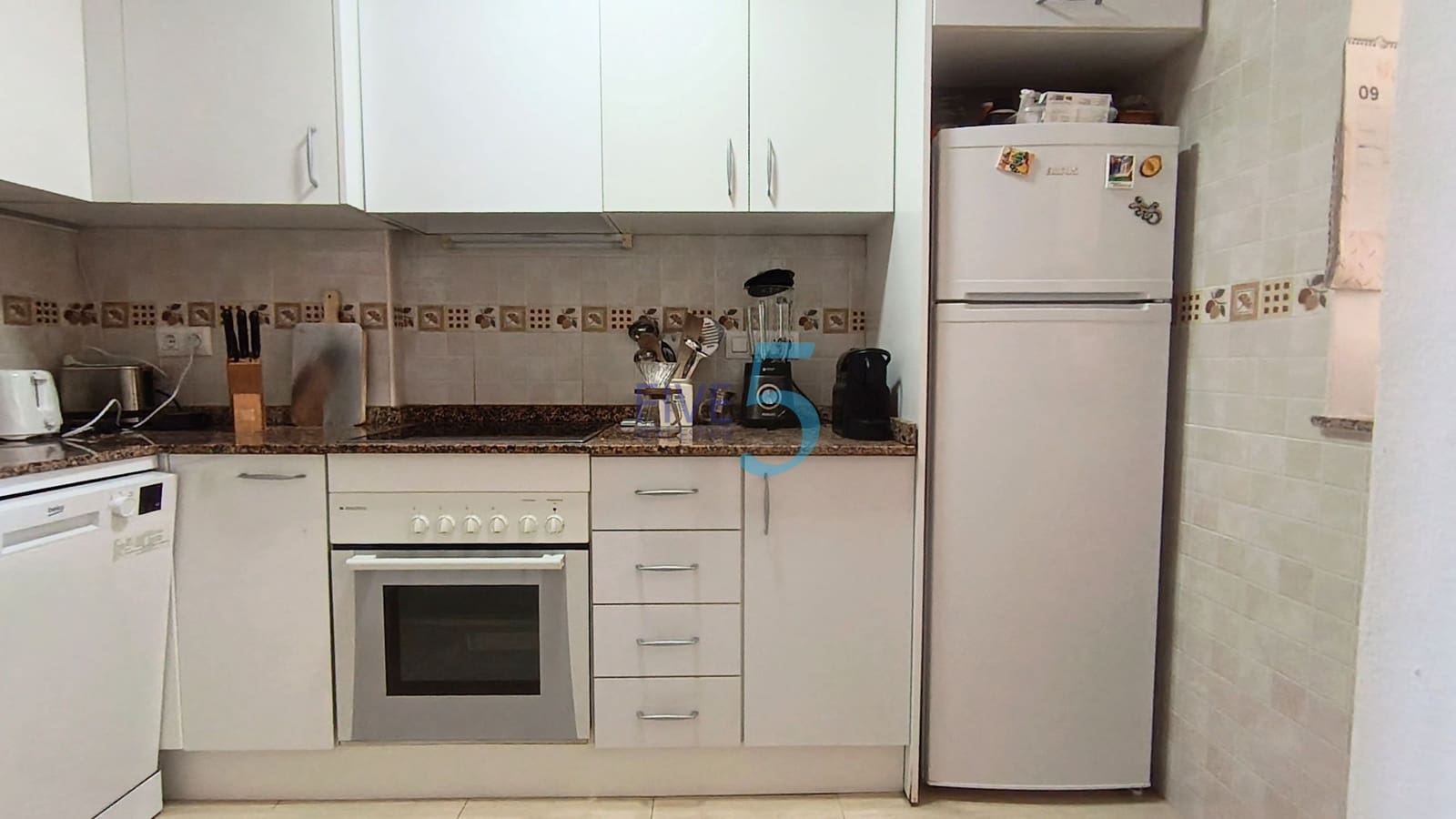 Apartamento de 2 habitaciones en Daya Nueva en venta con piscina - 125.000 € (Ref: 10077141)