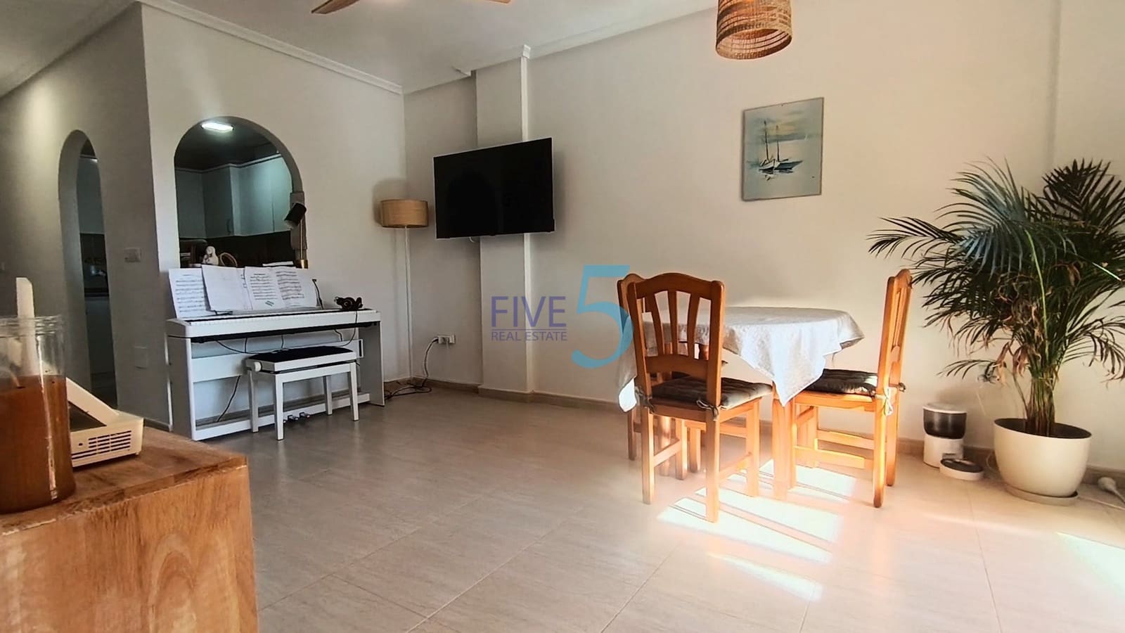 Apartamento de 2 habitaciones en Daya Nueva en venta con piscina - 125.000 € (Ref: 10077141)