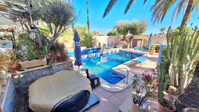 Chalet de 3 habitaciones en Ciudad Quesada, Rojales en venta con piscina garaje - 539.000 € (Ref: 10077339)
