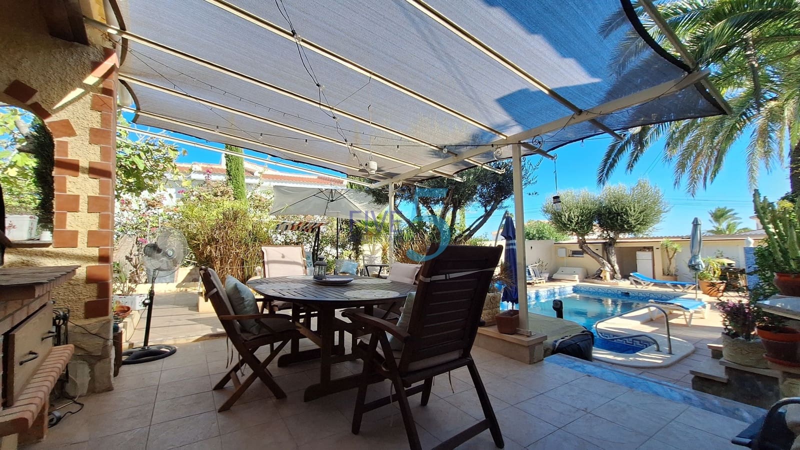 Chalet de 3 habitaciones en Ciudad Quesada en venta con piscina garaje - 539.000 € (Ref: 10077339)