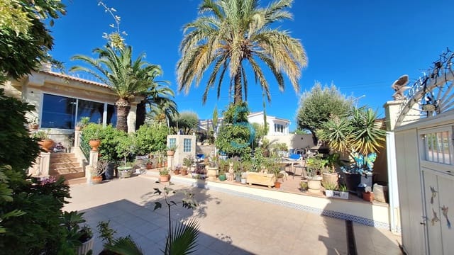 Chalet de 3 habitaciones en Ciudad Quesada, Rojales en venta con piscina garaje - 539.000 € (Ref: 10077339)