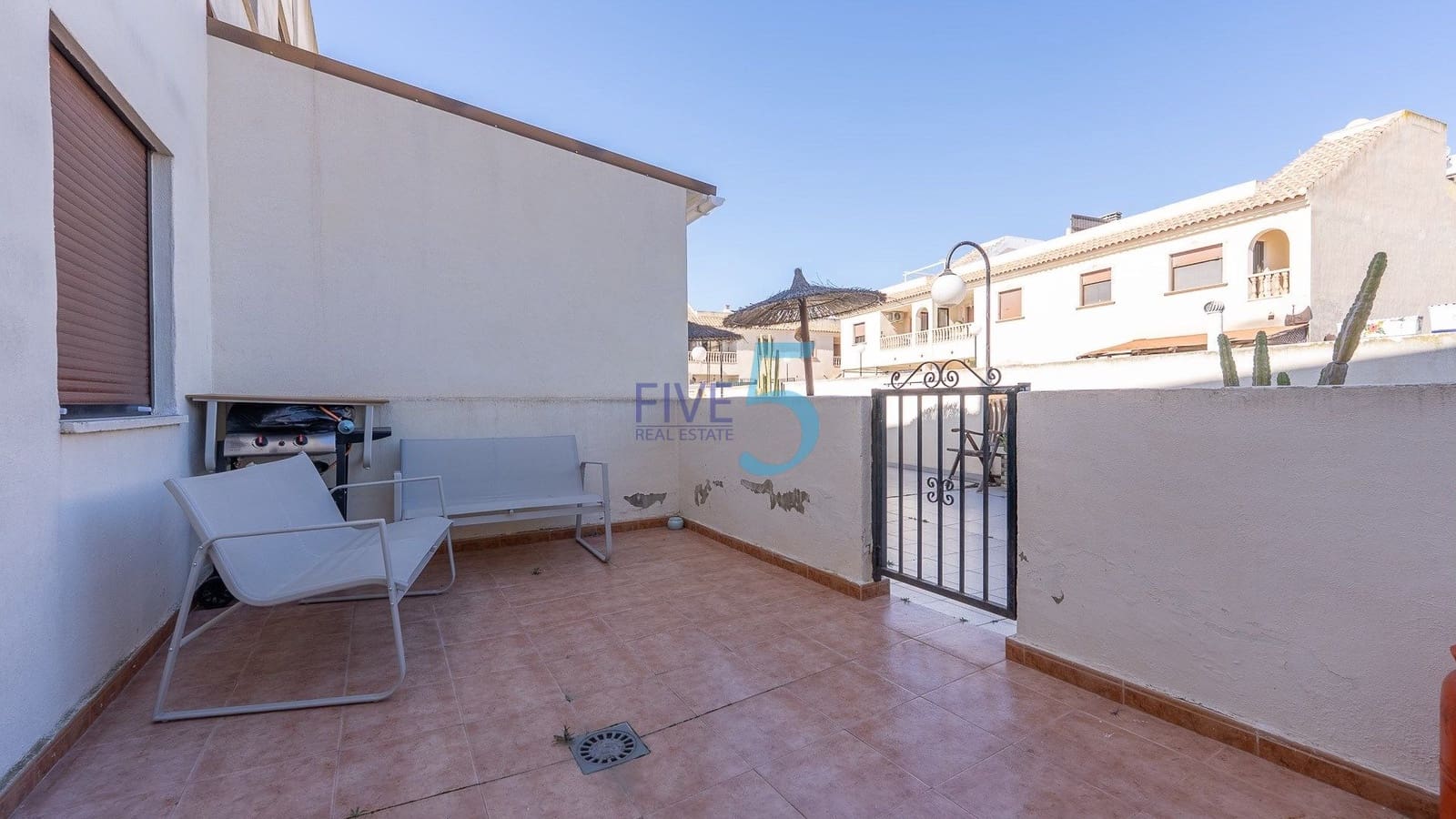Apartamento de 2 habitaciones en San Fulgencio en venta con piscina - 119.500 € (Ref: 10077340)