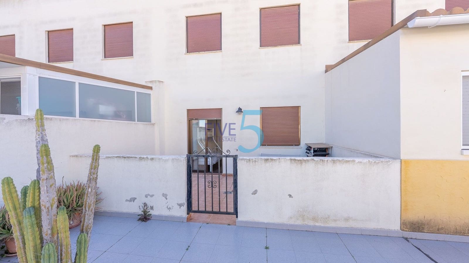 Apartamento de 2 habitaciones en San Fulgencio en venta con piscina - 119.500 € (Ref: 10077340)