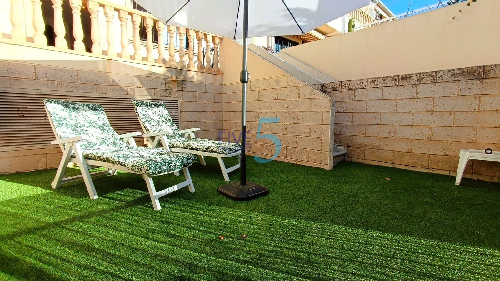 Apartamento de 2 habitaciones en San Fulgencio en venta con piscina - 119.500 € (Ref: 10077340)