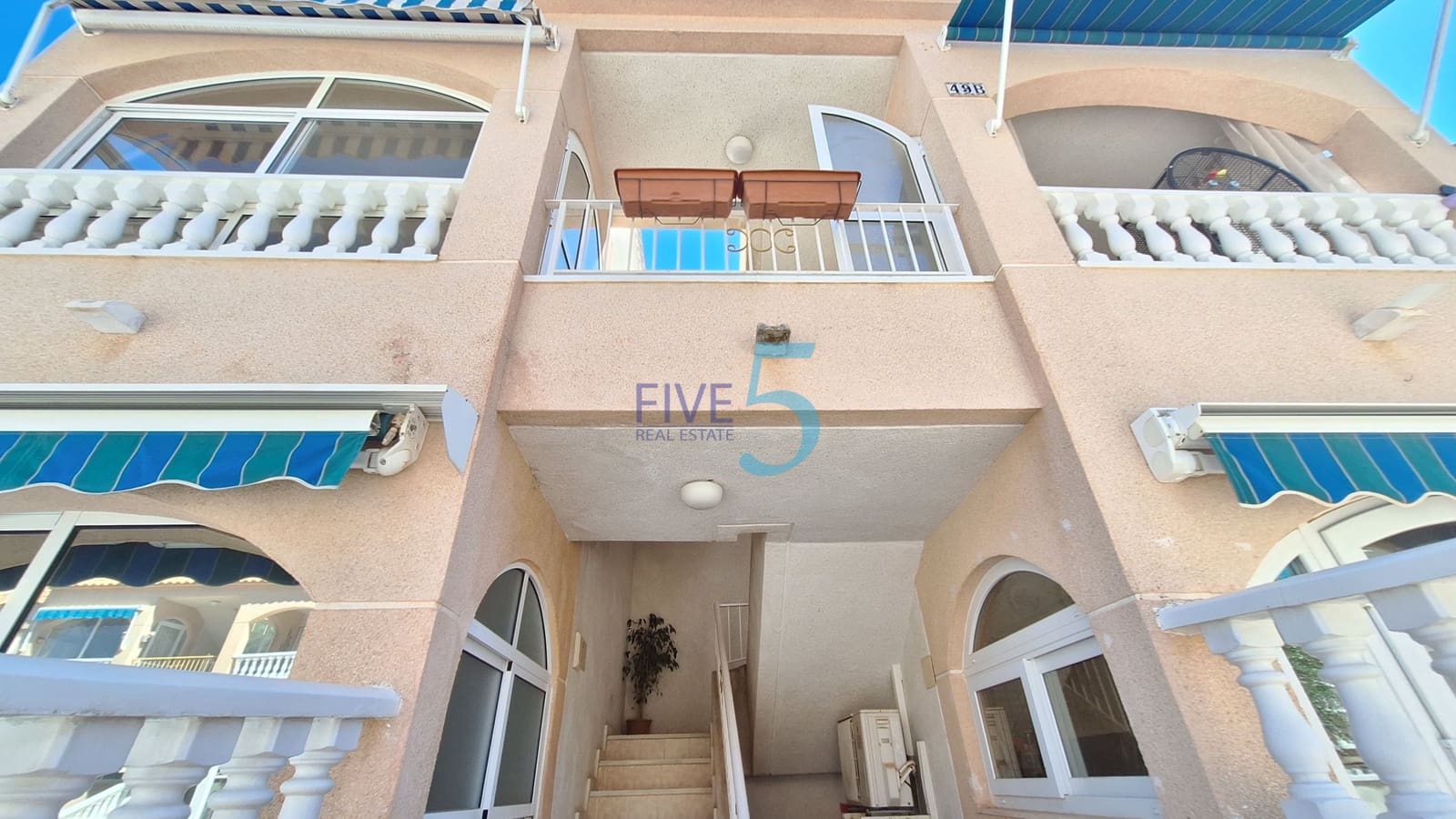 2 bedroom Apartment for sale in Torrevieja with pool - € 185,000 (Ref: 10077341)