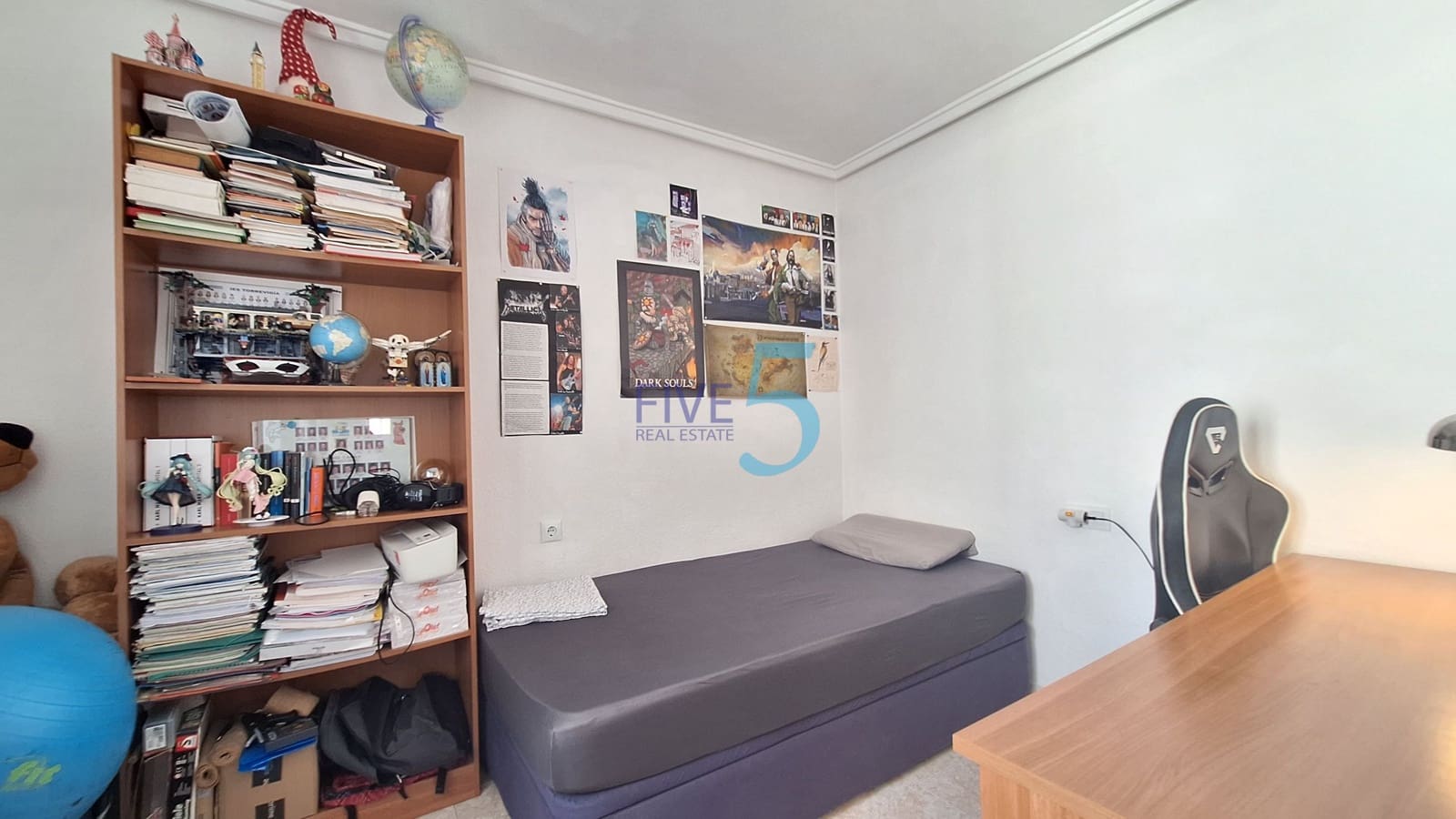 2 bedroom Apartment for sale in Torrevieja with pool - € 185,000 (Ref: 10077341)