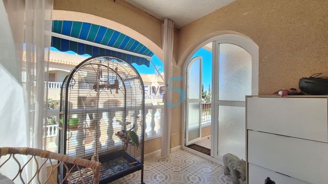 2 bedroom Apartment for sale in Torrevieja with pool - € 185,000 (Ref: 10077341)