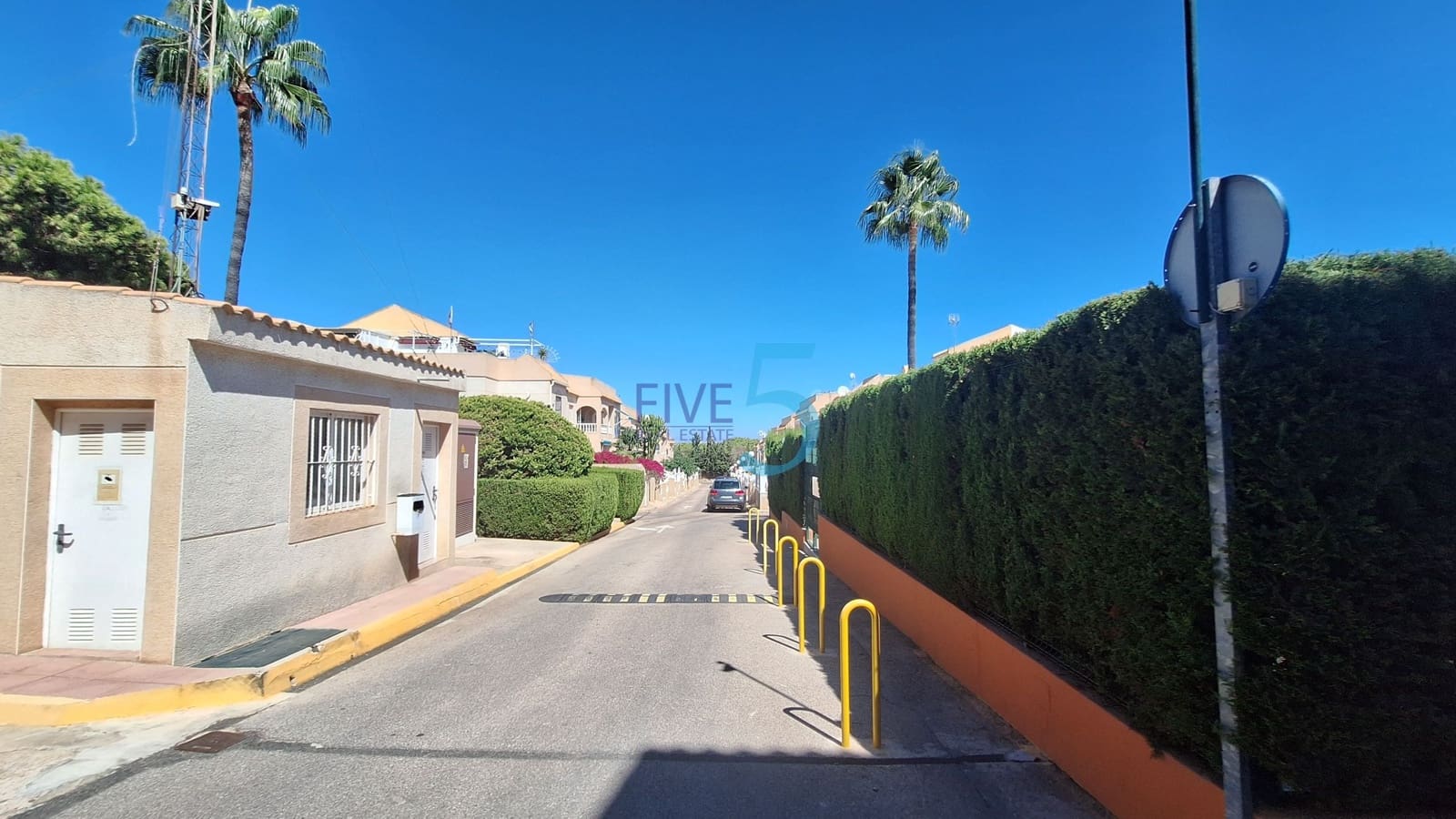 2 bedroom Apartment for sale in Torrevieja with pool - € 185,000 (Ref: 10077341)