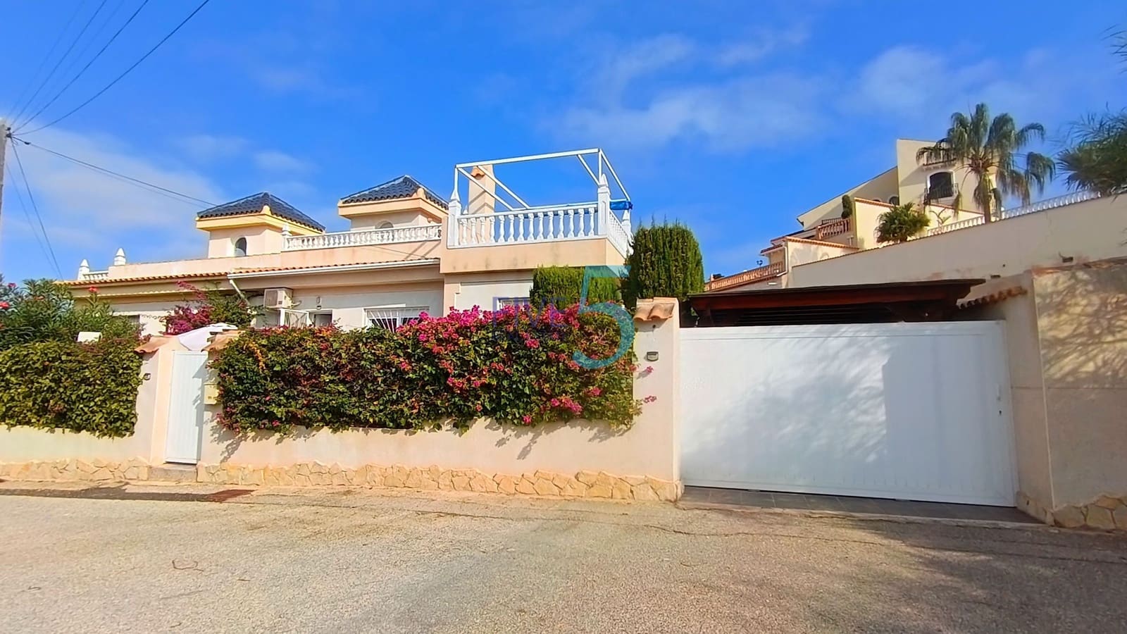 2 soverom Villa til salgs i Ciudad Quesada med svømmebasseng - € 245 000 (Ref: 10079980)