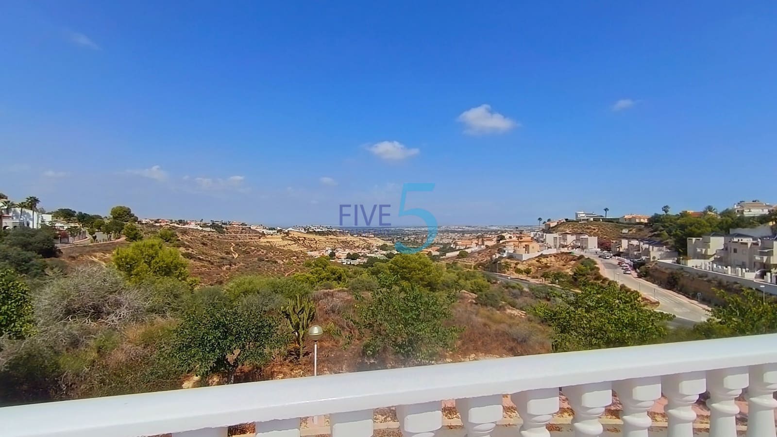 3 slaapkamer Villa te koop in Ciudad Quesada met zwembad garage - € 245.000 (Ref: 10080242)