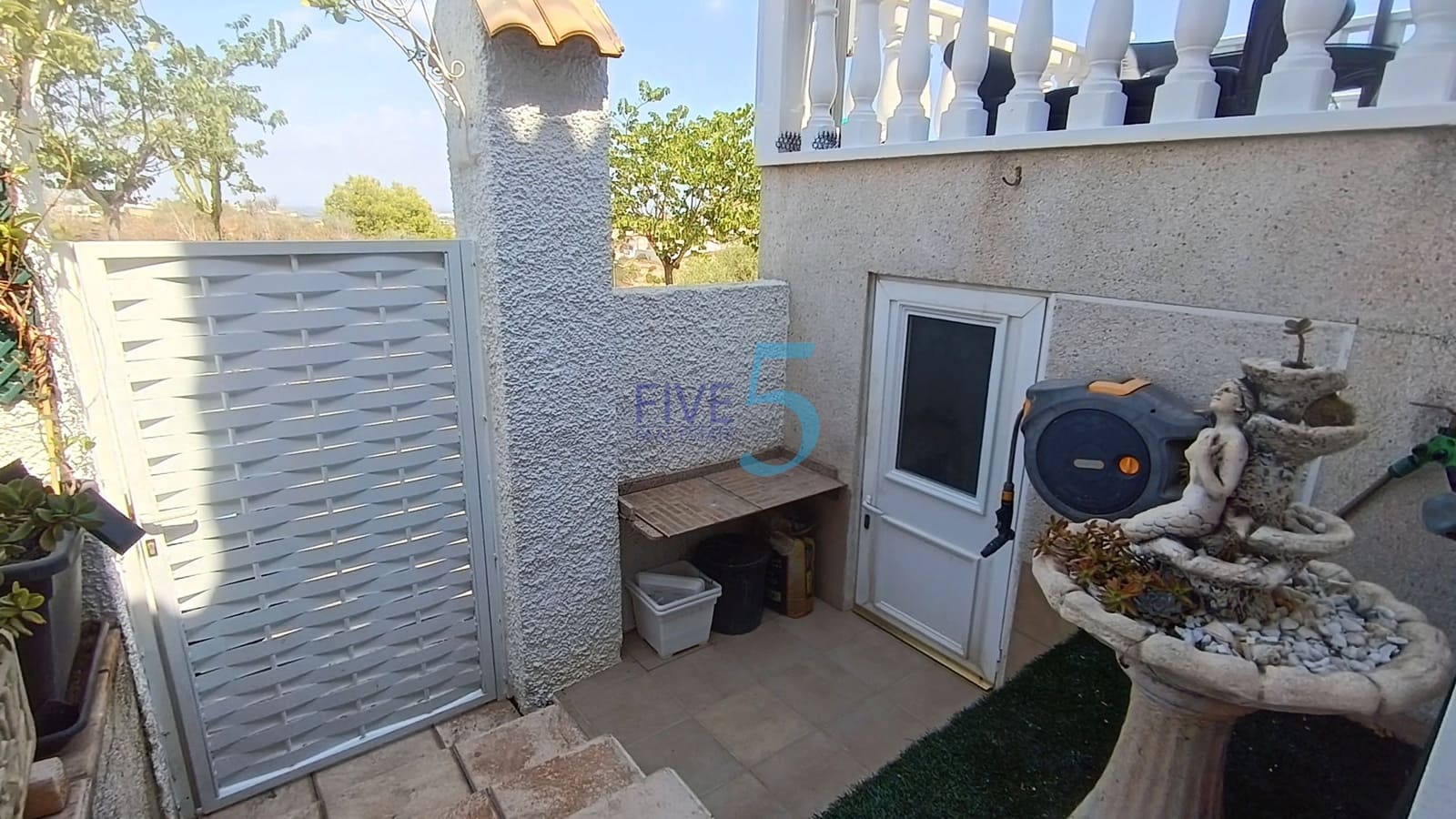 3 slaapkamer Villa te koop in Ciudad Quesada met zwembad garage - € 245.000 (Ref: 10080242)
