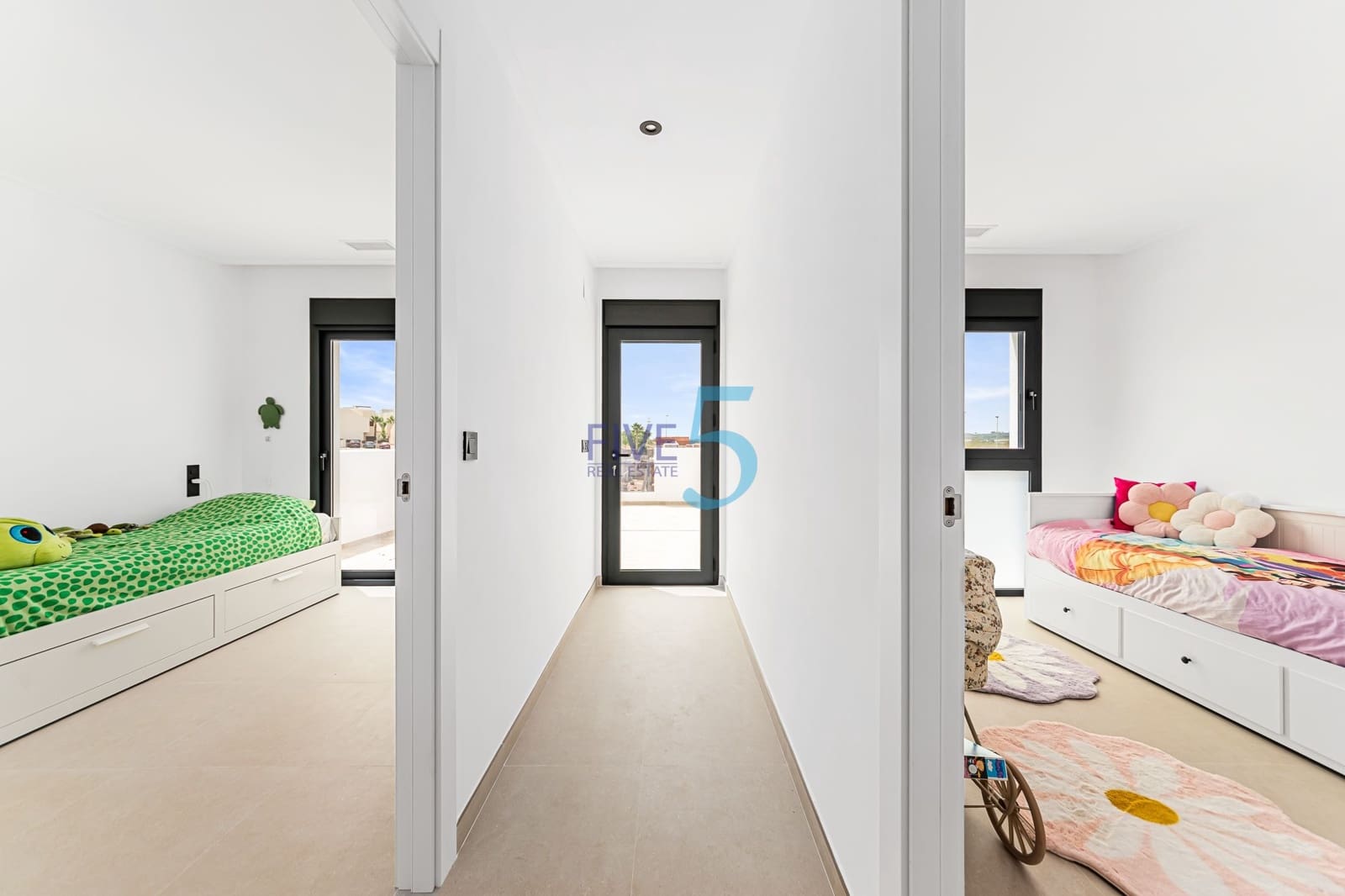 3 quarto Moradia para venda em Benijofar com piscina - 499 999 € (Ref: 10085082)
