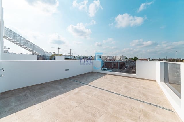 3 quarto Moradia para venda em Benijófar com piscina - 499 999 € (Ref: 10085082)
