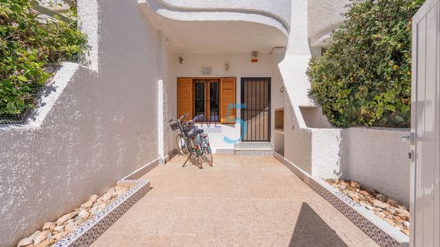 3 makuuhuone Omakotitalo myytävänä paikassa Lo Pagan, San Pedro del Pinatar - 159 850 € (Ref: 10085369)