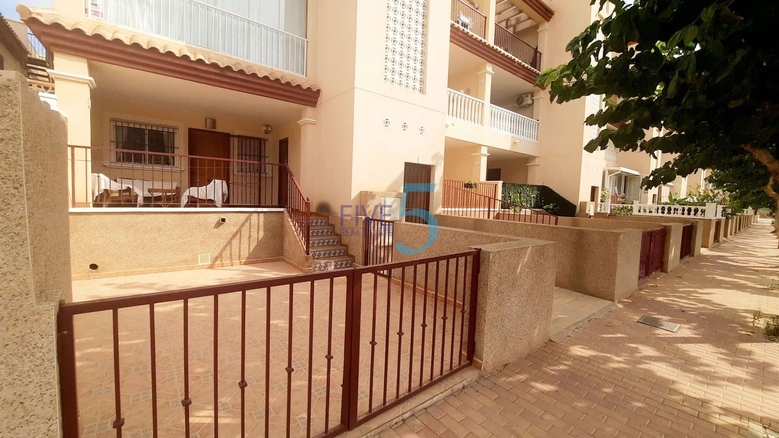 2 bedroom Apartment for sale in San Pedro del Pinatar with pool garage - € 135,000 (Ref: 10085371)