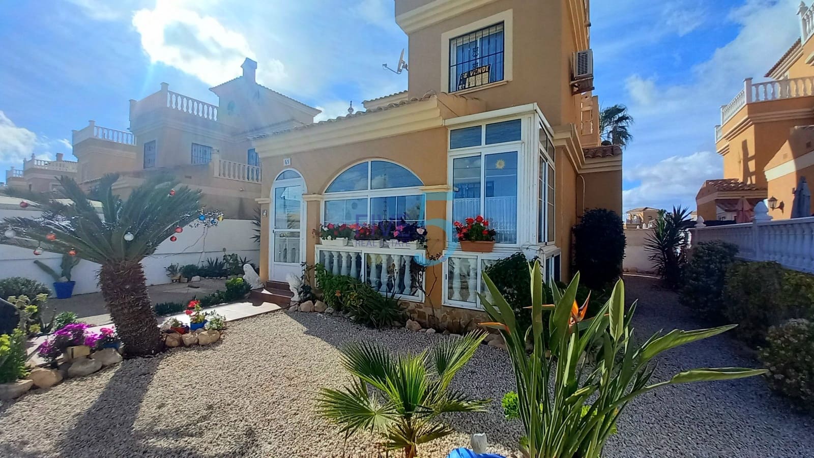 2 slaapkamer Villa te koop in Lo Crispin met zwembad - € 195.000 (Ref: 10088503)