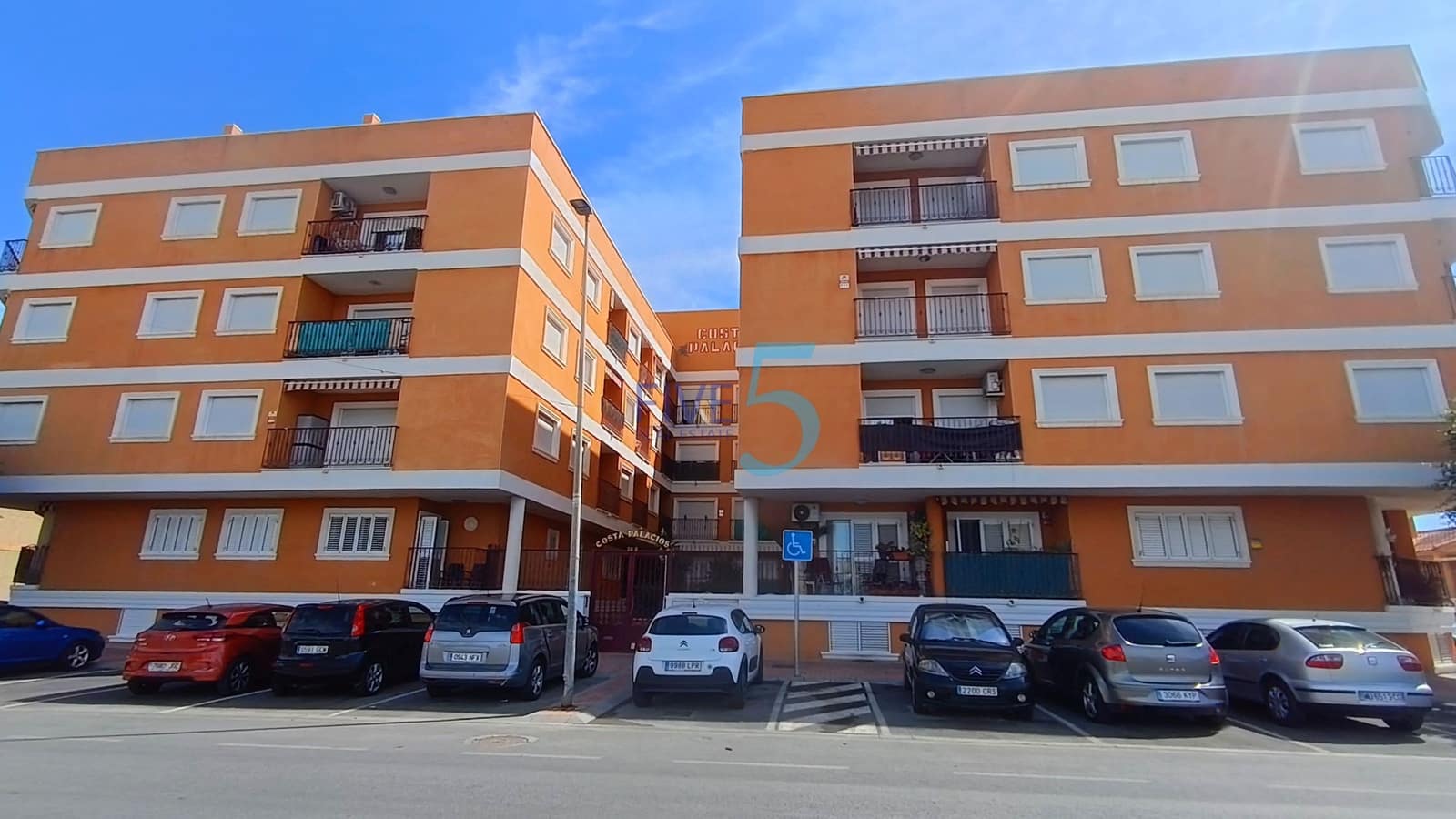 2 slaapkamer Appartement te koop in Formentera del Segura met zwembad - € 99.999 (Ref: 10088504)