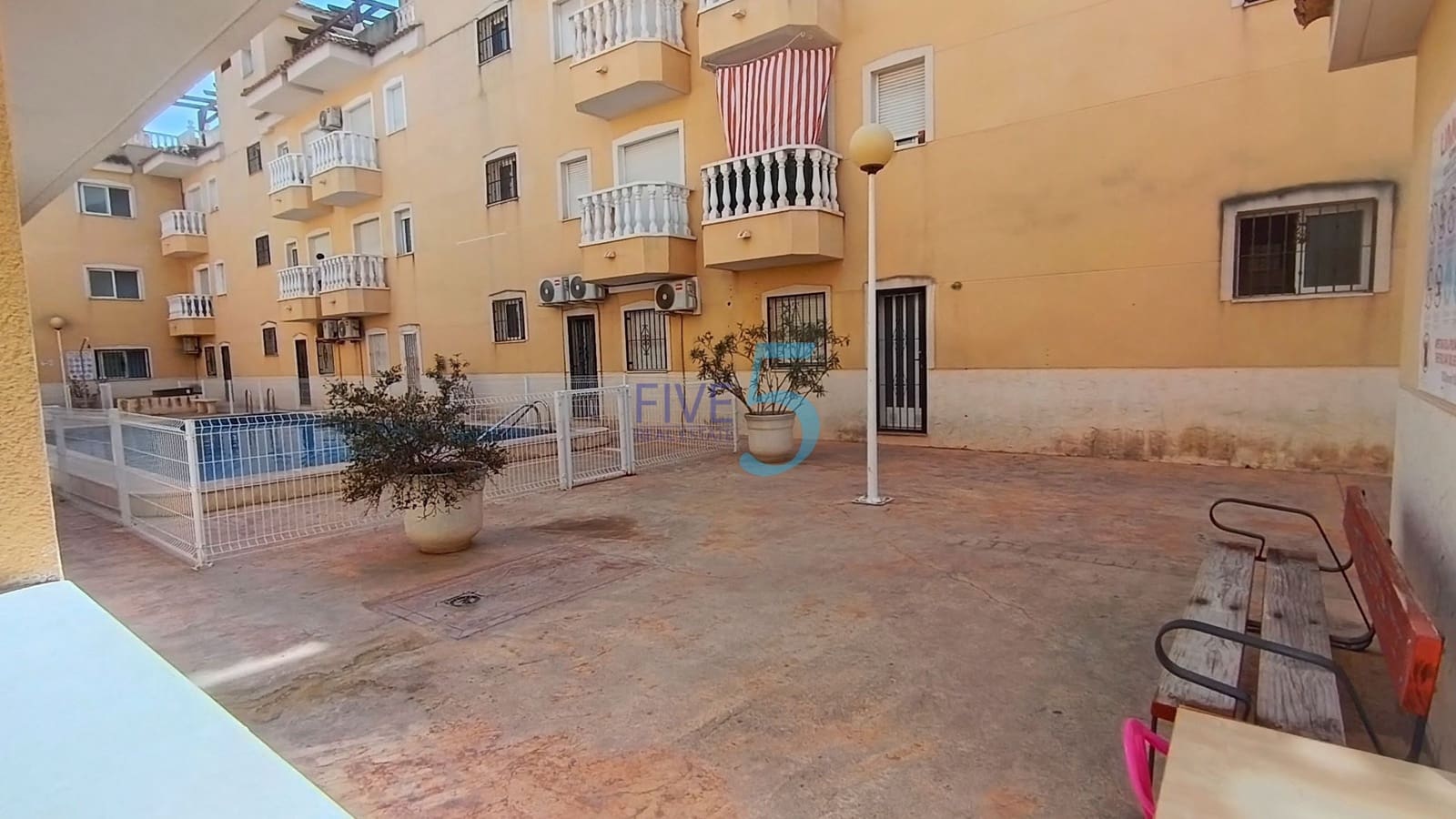 2 slaapkamer Appartement te koop in Formentera del Segura met zwembad - € 85.000 (Ref: 10088505)