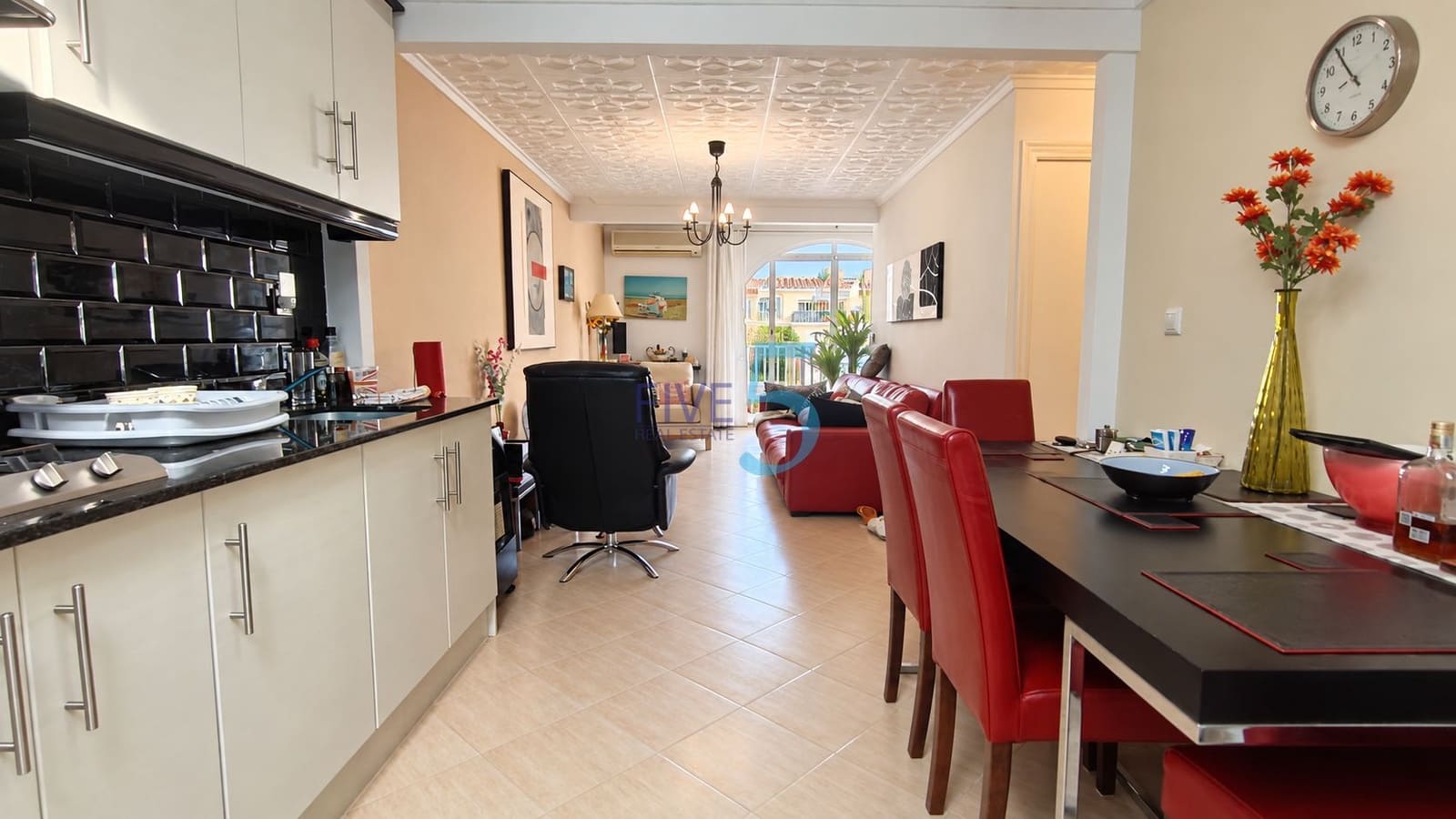 2 soverom Hus til salgs i Torrevieja - € 125 000 (Ref: 10088506)