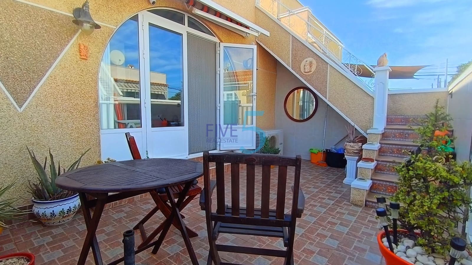 2 soverom Hus til salgs i Torrevieja - € 125 000 (Ref: 10088506)