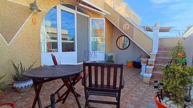2 makuuhuone Omakotitalo myytävänä paikassa Torrevieja - 125 000 € (Ref: 10088506)