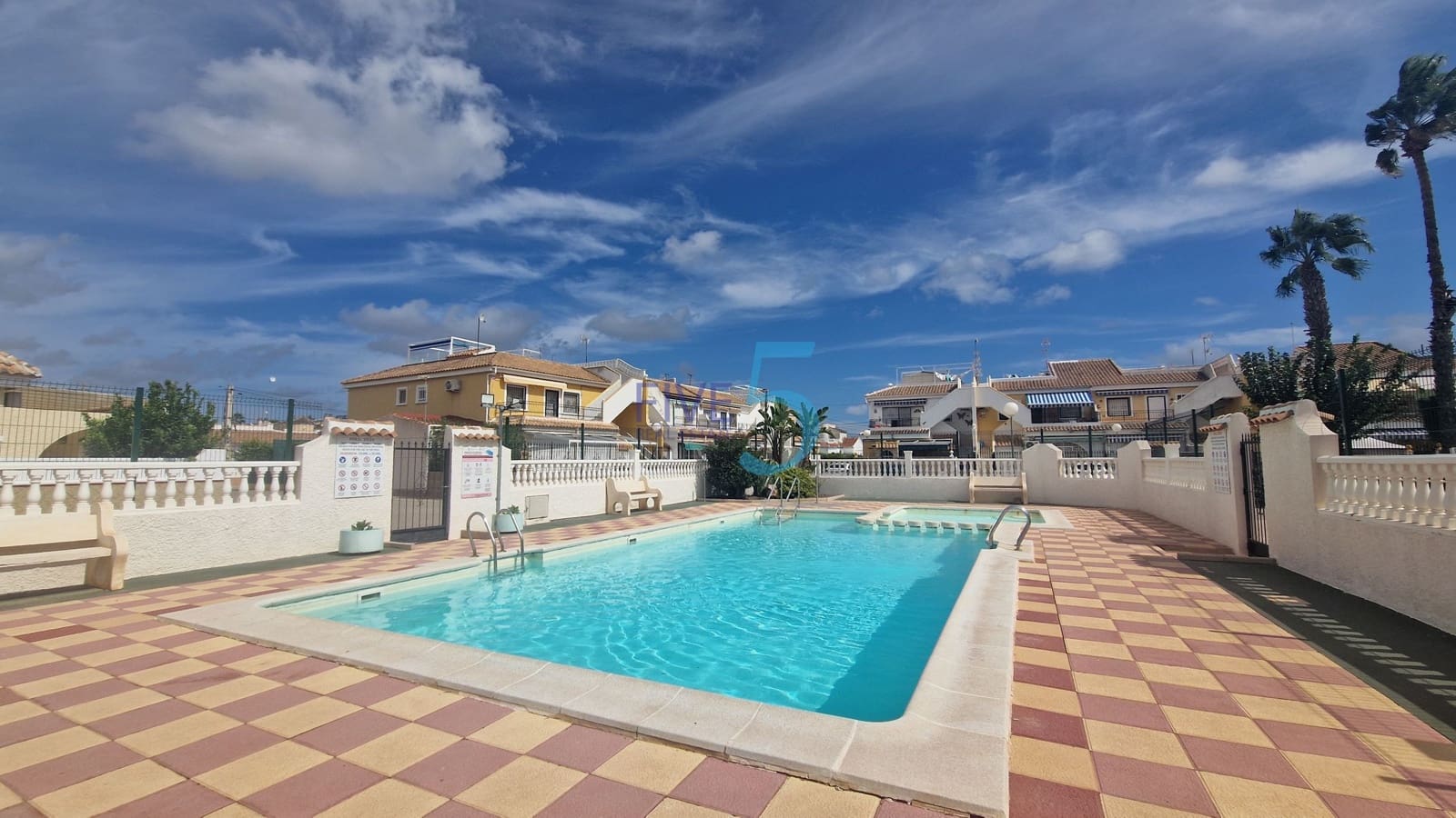 3 slaapkamer Huis te koop in Los Narejos met zwembad garage - € 235.000 (Ref: 10091387)