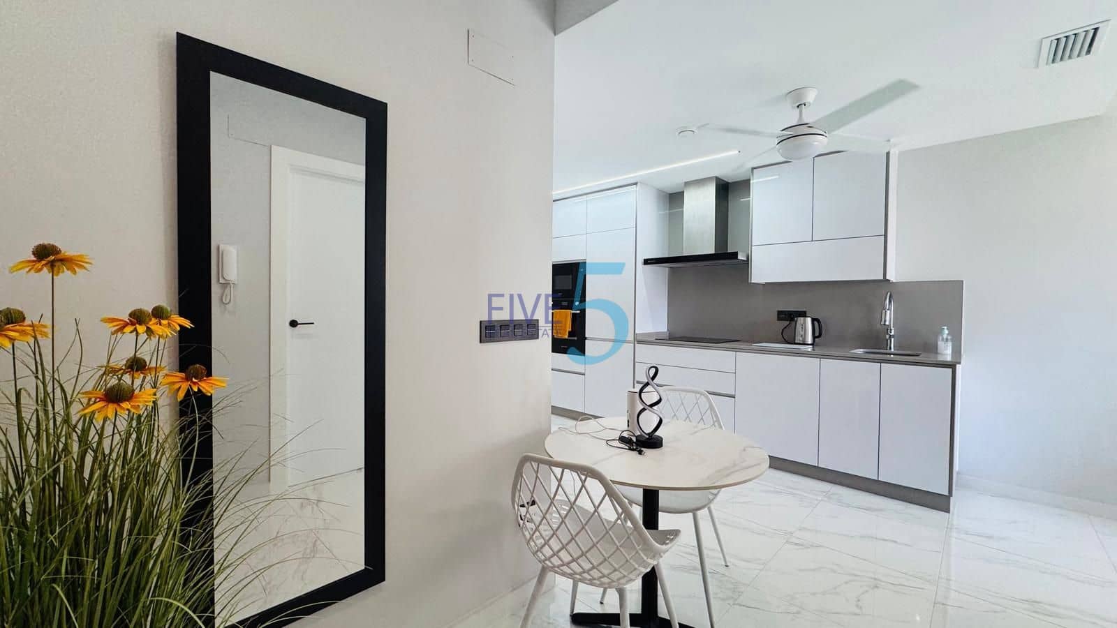 2 slaapkamer Appartement te koop in Orihuela Costa met zwembad garage - € 359.000 (Ref: 10091569)