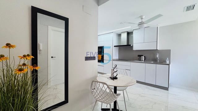 2 makuuhuone Huoneisto myytävänä paikassa Punta Prima, Orihuela mukana uima-altaan 
autotalli - 359 000 € (Ref: 10091569)