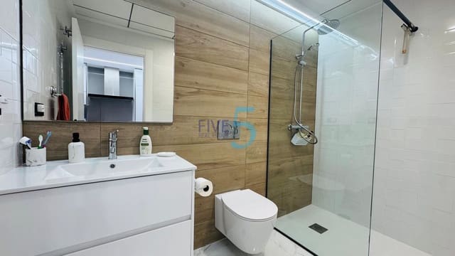 2 makuuhuone Huoneisto myytävänä paikassa Punta Prima, Orihuela mukana uima-altaan 
autotalli - 359 000 € (Ref: 10091569)