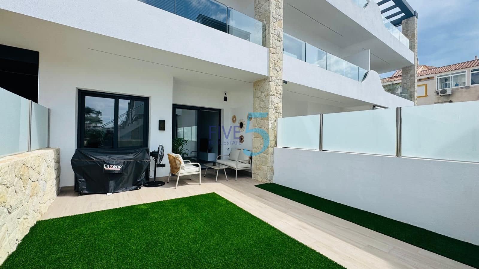 2 slaapkamer Appartement te koop in Orihuela Costa met zwembad garage - € 359.000 (Ref: 10091569)