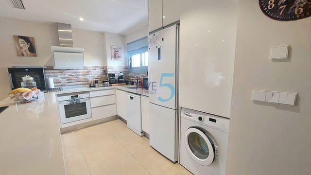 Apartamento de 2 habitaciones en Vistabella, Orihuela en venta con piscina - 259.900 € (Ref: 10093773)