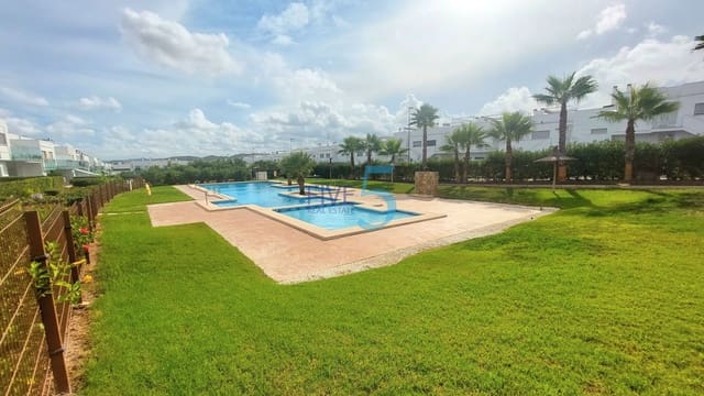 Apartamento de 2 habitaciones en Vistabella, Orihuela en venta con piscina - 259.900 € (Ref: 10093773)