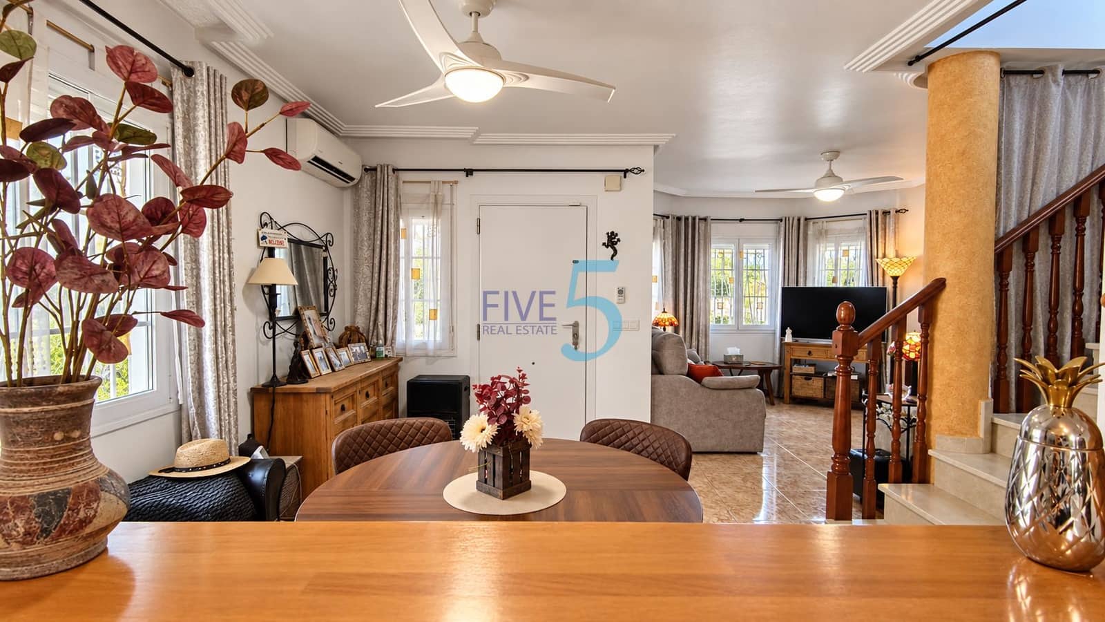 3 soveværelse Villa til salg i El Raso med swimmingpool - € 299.999 (Ref: 10093774)
