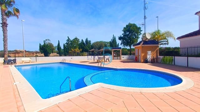 3 soveværelse Villa til salg i El Raso, Guardamar del Segura med swimmingpool - € 299.999 (Ref: 10093774)