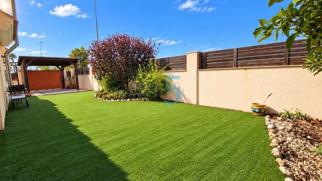 3 slaapkamer Villa te koop in El Raso, Guardamar del Segura met zwembad garage - € 299.999 (Ref: 10093774)