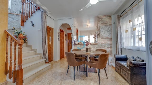 3 sypialnia Willa na sprzedaż w El Raso, Guardamar del Segura z basenem garażem - 299 999 € (Ref: 10093774)
