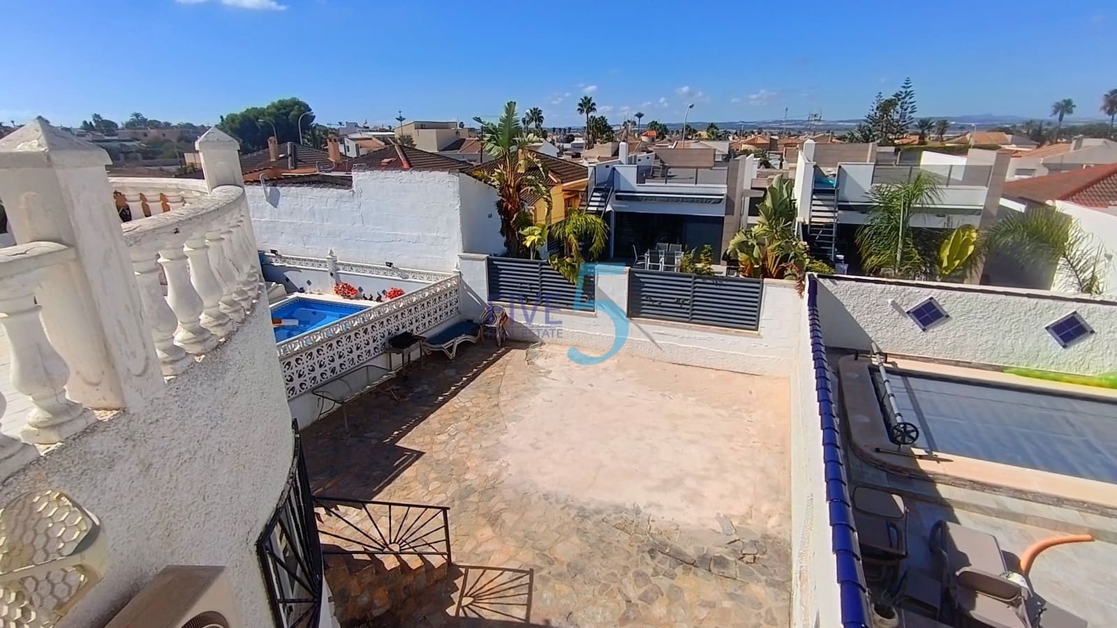 2 soveværelse Villa til salg i Torrevieja - € 159.999 (Ref: 10095349)