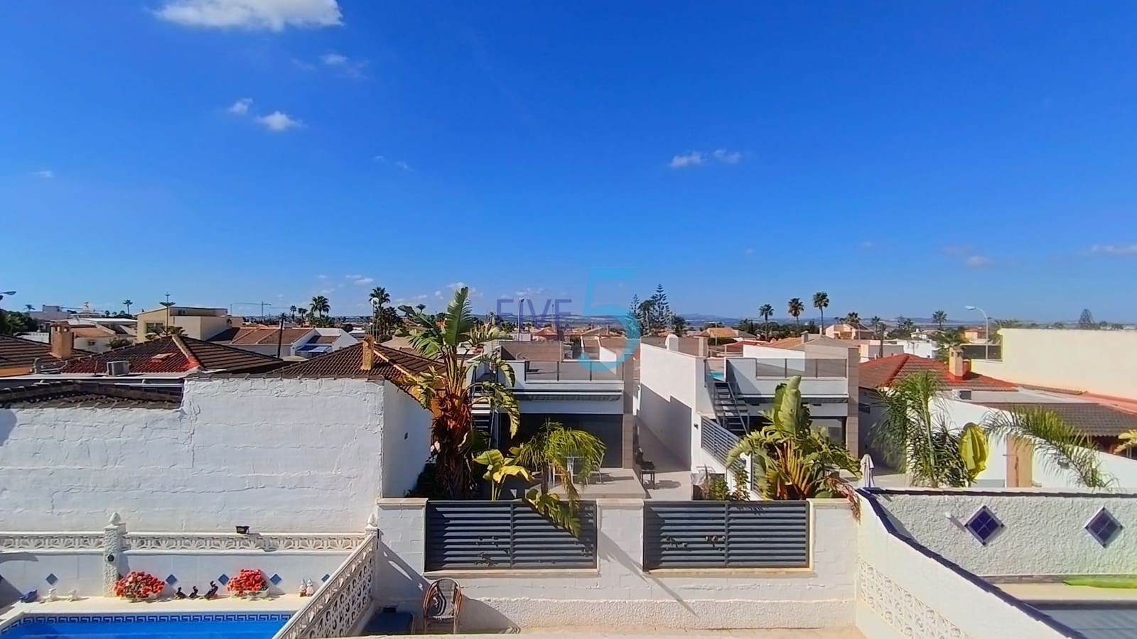 2 soveværelse Villa til salg i Torrevieja - € 159.999 (Ref: 10095349)