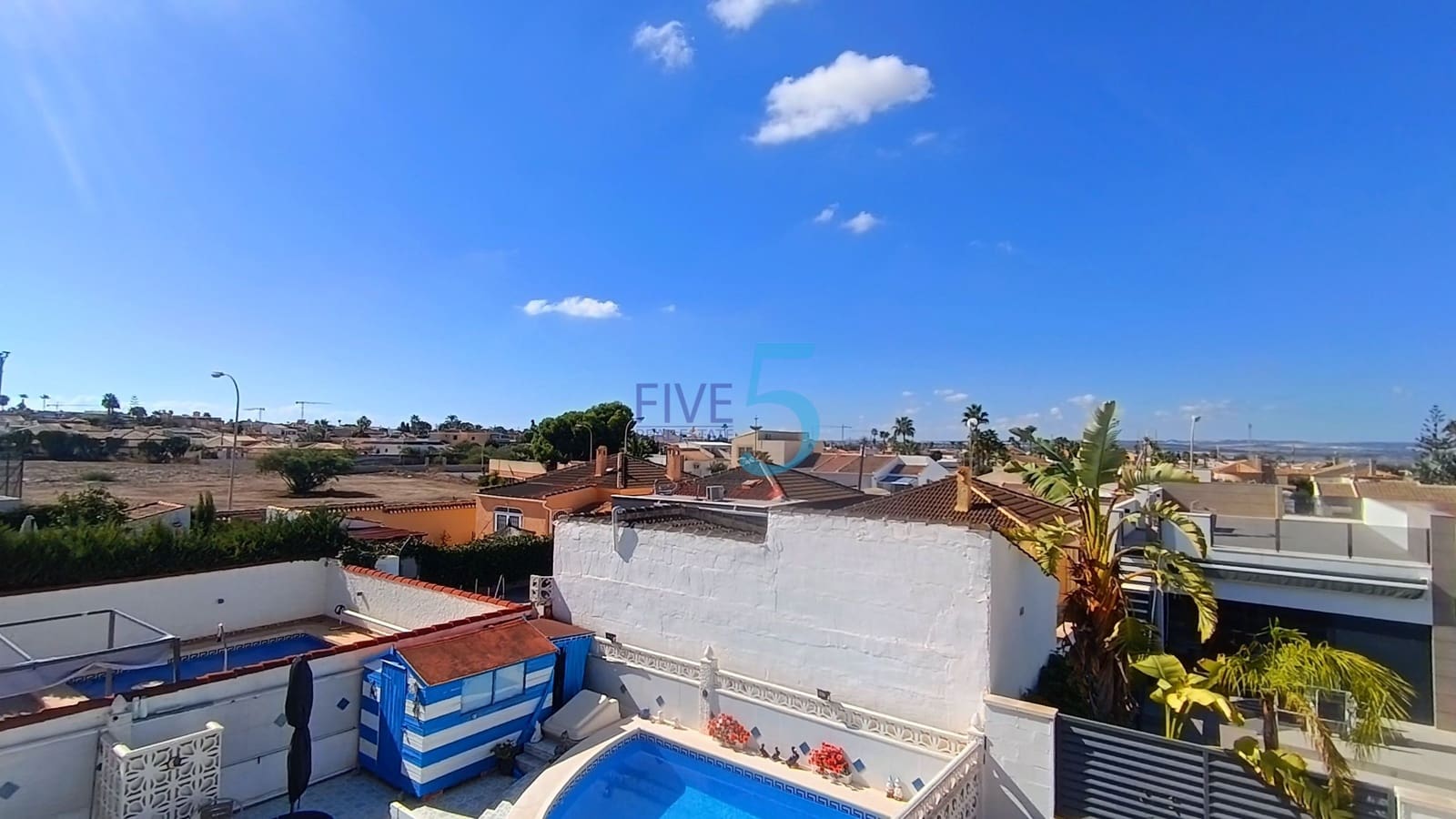 2 soveværelse Villa til salg i Torrevieja - € 159.999 (Ref: 10095349)