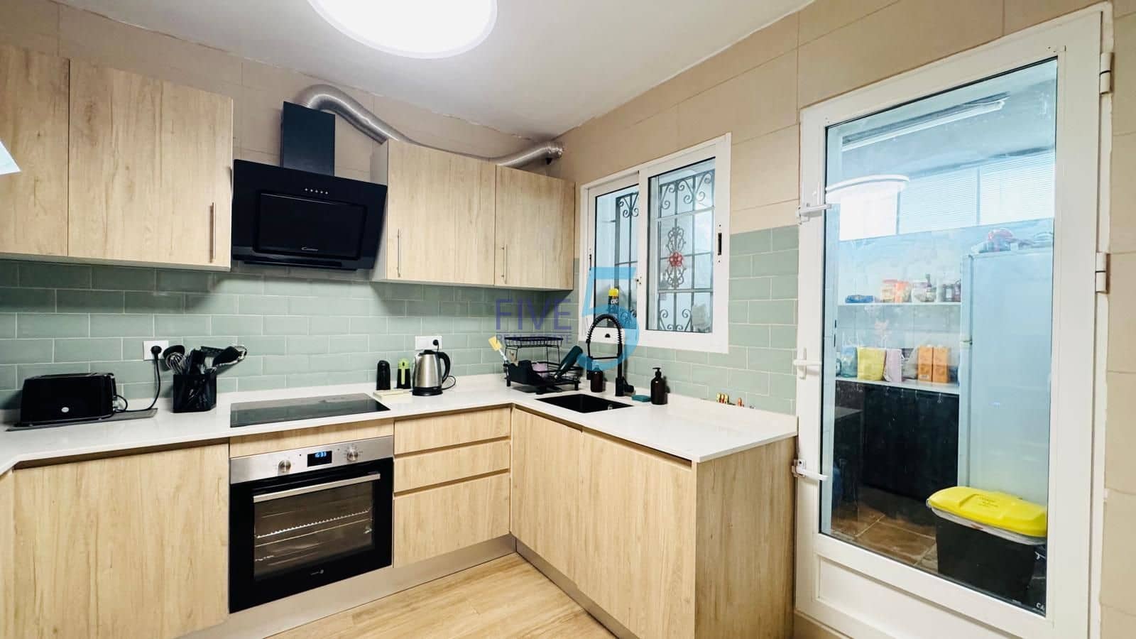 3 chambre Maison de Ville à vendre à Villamartin avec piscine garage - 255 000 € (Ref: 10097282)