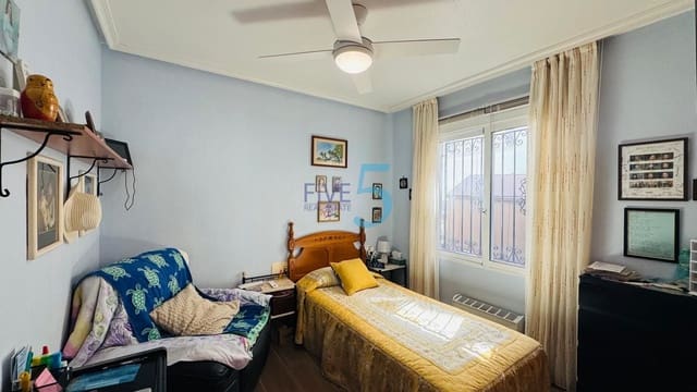 3 chambre Maison de Ville à vendre à Villamartin, Orihuela avec piscine garage - 255 000 € (Ref: 10097282)