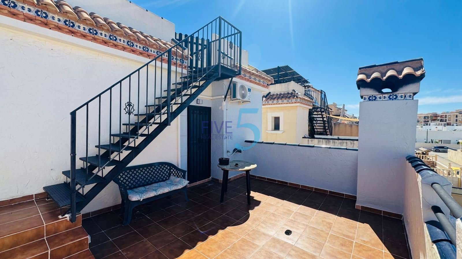 3 chambre Maison de Ville à vendre à Villamartin avec piscine garage - 255 000 € (Ref: 10097282)