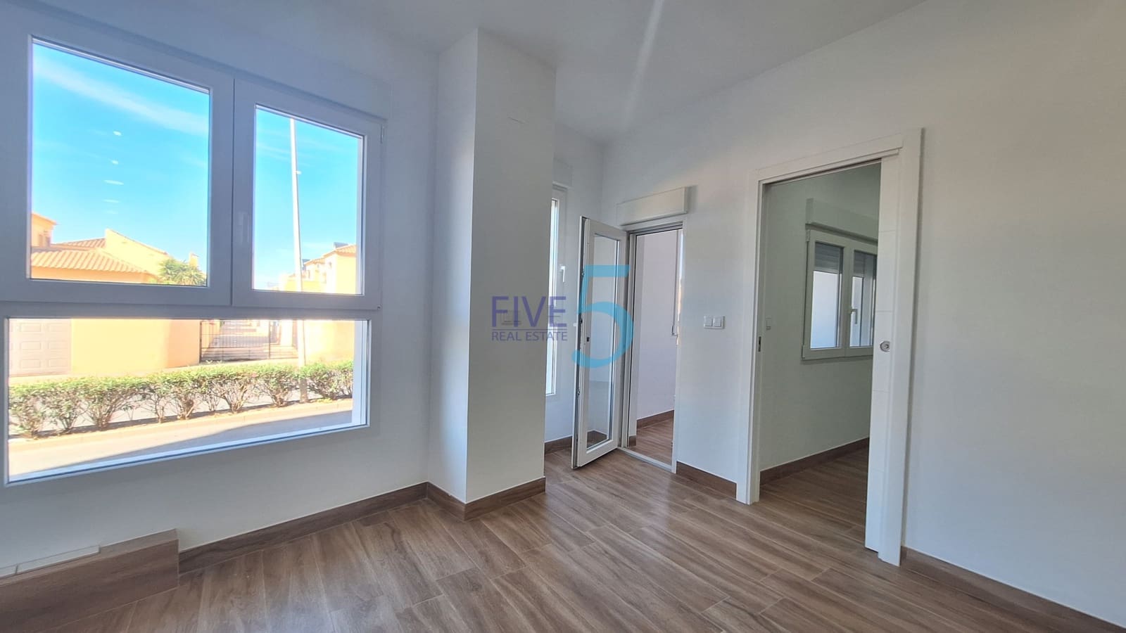 2 quarto Apartamento para venda em Torrevieja com piscina - 143 000 € (Ref: 10097398)