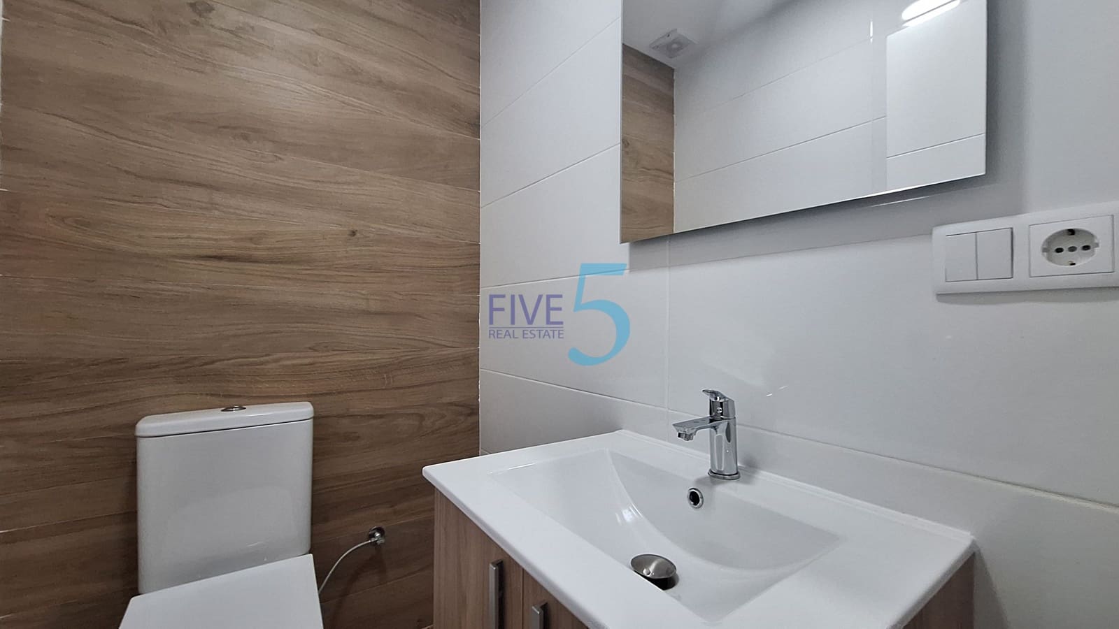 2 quarto Apartamento para venda em Torrevieja com piscina - 143 000 € (Ref: 10097398)